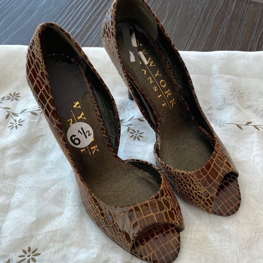 2/$20. New York transit, brown snake print high heel shoes with peekaboo toe